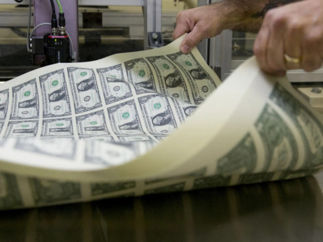 Tržišta očekuju pad američkih kamata, dolar blizu siječanjskog minimuma